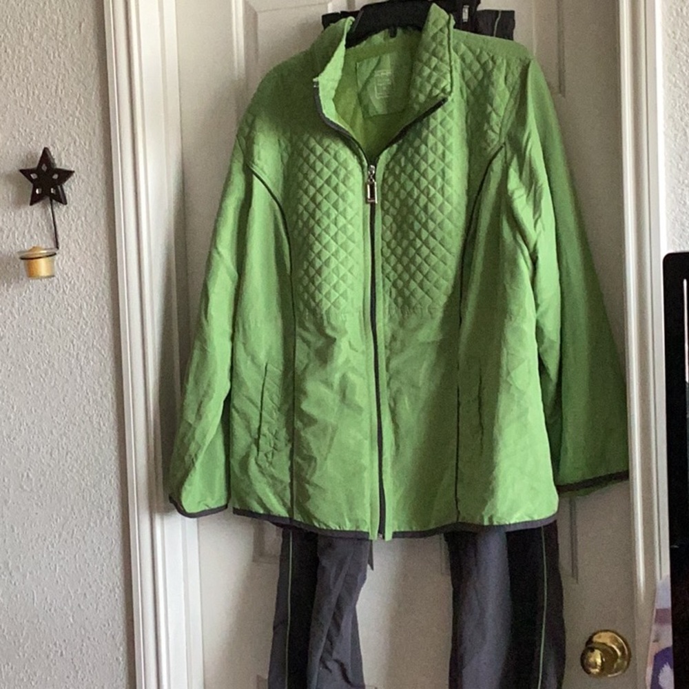 Green Quilted Women's Jacket and pants